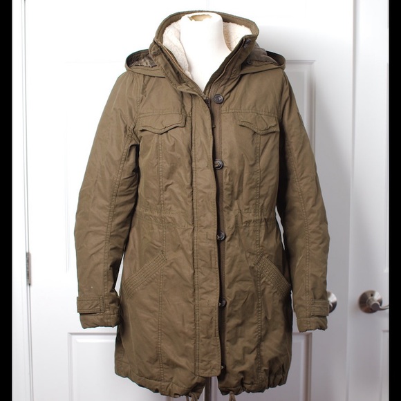 Abercrombie & Fitch Jackets & Blazers - Olive military green Sherpa lined jacket